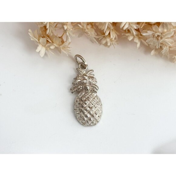 Pineapple Shaped Hand Carved Sterling Silver 925 Vintage Pendant | Charm - Picture 3 of 8